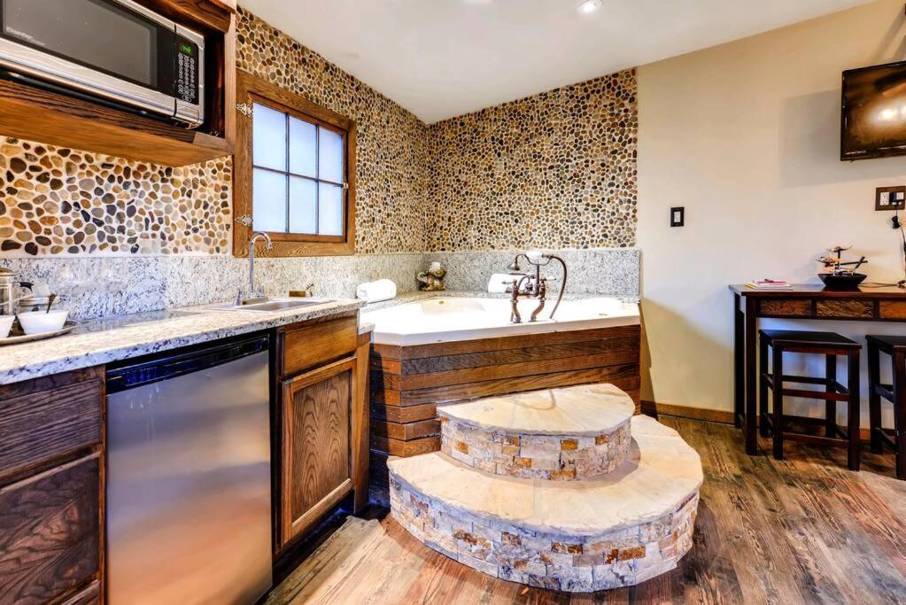 Cliff House Lodge And Hot Tub Cottages Morrison Exteriér fotografie