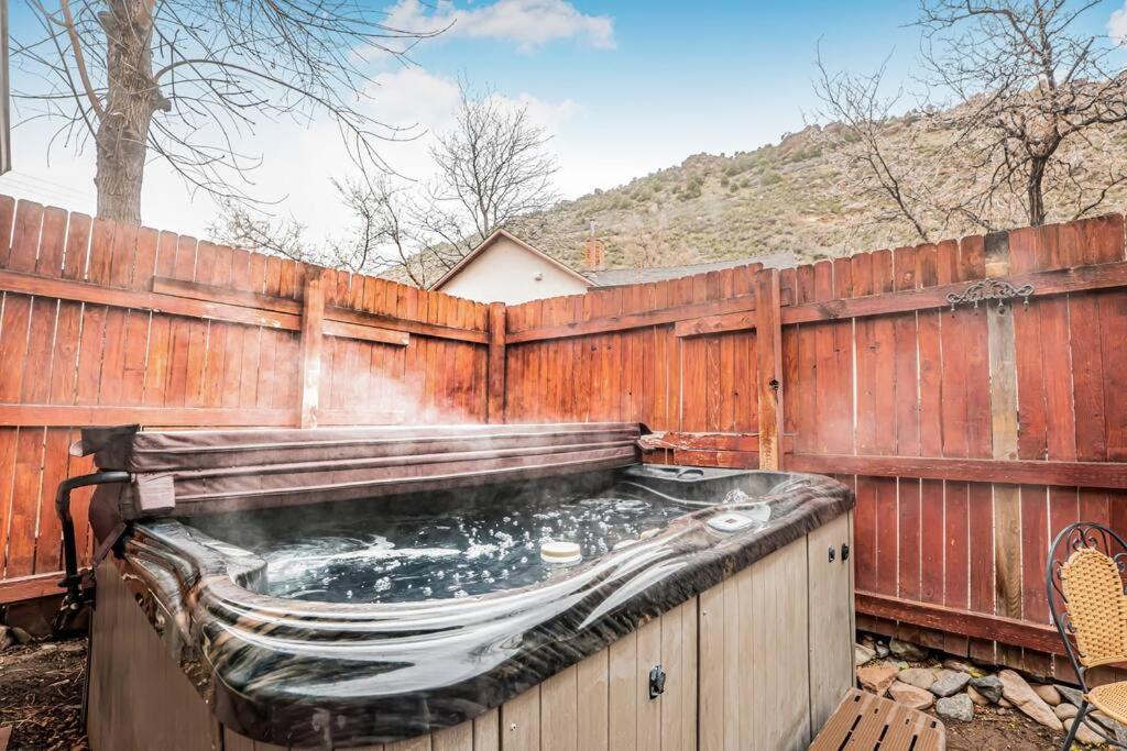 Cliff House Lodge And Hot Tub Cottages Morrison Exteriér fotografie